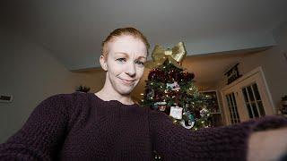 VLOGMAS 2022 | Meeting my best friend's new kitten, and Christmas decorating with my parents