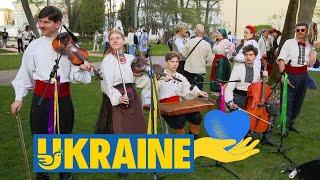 Lively folk Fiddle Instrumental dance Music  for Joy. Ukrainian stomps Festive Rhythms : Ukraine 