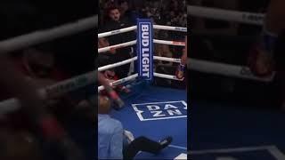 REFEREE HITS THE DECK IN LOPEZ VS KAMBOSES JR #boxing #short #shorts