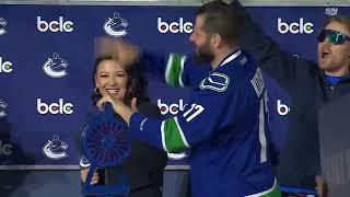 Ryan Kesler on the siren is absolutely electric