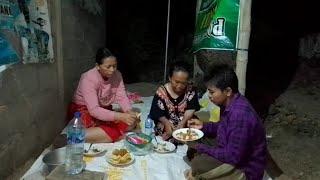 MAKAN MALAM SAMA NASI BERKAT NASI GURIH AYAM KAMPUNG