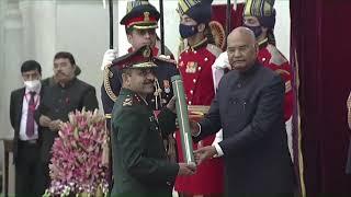 President Kovind presents Param Vishisht Seva Medal to Major General Alok Raj, AVSM, The Infantry