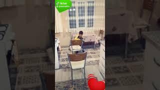 Şu Çocuğu Görünce Bordo Mavi Bereli Olmak Isteyenler Burda mı??
