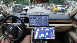 Huawei’s autonomous driving in action on a busy Chinese township street… 