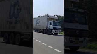 DG Big Container Truck Driving