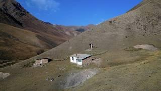 Abandoned house as a shelter for the night, Solo survival overnight in the wilderness