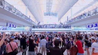 Flash Mob - Amazing Orchestra Performance at the Airport (HD) 