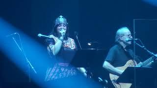 Idir & Lycia Nabeth à Bercy _ Vava inouva en duo