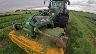 Mowing with Fendt 820 and Malone mowers