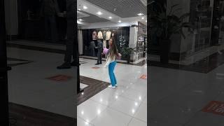 Шпагатов много не бывает, правда же?) Блог голубоглазой гимнастки здесь  @katalina_panova 