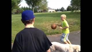 Incroyable disparition d'un ballon de basket