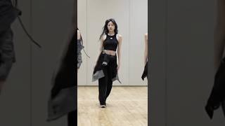 eunchae no bangs #eunchae #hongeunchae #lesserafim #fypシ゚viral #fypシ #fyp #kpop #dance #kpopdance