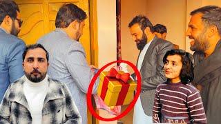 Eisa khan rala gifts rawral | 1M celebration party | Naeem aw Rameez