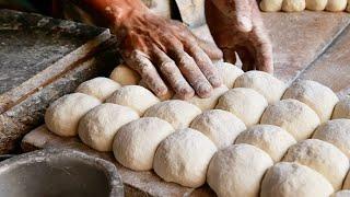 Indian Street Food - TRADITIONAL BREAD MAKING Srinagar Kashmir India