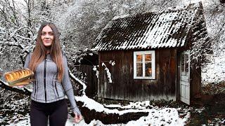 Winter camping in Abandoned cabin | Old wood Stove & Oven cooking | Solo ASMR
