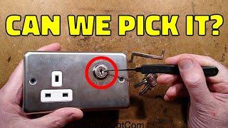 Exploring & picking a lockable socket