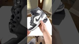 Air Jordan 1 Mid SEOff Noir/White/Black/Black #airjordan1 #sneakers #nike