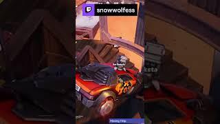 you cant park there mate! | snowwolfess on #Twitch