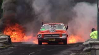 BLOWN V8 HOLDEN HQ ( KRANKY ) CATCHES FIRE IN THE BURNOUT FINALS AND LIGHTS UP KANDOS