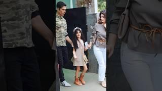 Akshay Kumar with their Daughter Nitara #akshaykumar #ytshort #shorts #couple