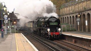 35028 Clan Line Steams through Denmark Hill while working the British Pullman 31/10/2024