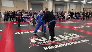 Super & Ultra heavy Blue Belt BJJ Naga: Brian Noah v Dustin Hurst. My first BJJ Competition.