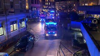 ELW B-Dienst + Löscheinheit FW 1 BF + FuStKW PW Innenstadt Polizei Bonn