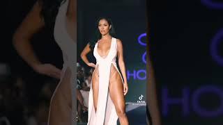 The best bikini model catwalks Người mẫu bikini xinh đẹp nhất