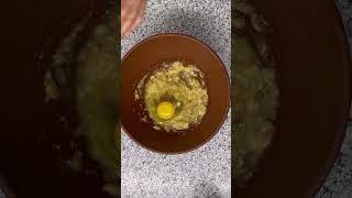 Бананово- шоколадный кекс в микроволновке  #готовимдома #здороваякухня #кексвмикроволновке