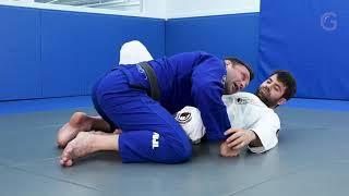 Smash-pass the butterfly guard - Shawn Williams | Renzo Gracie Online Academy