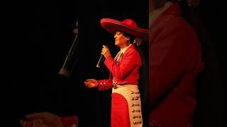 Carmen Gloria cantando #ElPastor - Mariachi Puerto Lindo