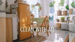 [4K] Clean With Me and Tour our Retro Yellow Fridge | Silent Vlog #72