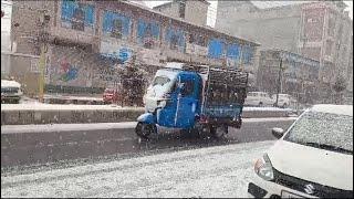 South Kashmir parts receive fresh snowfall