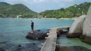 gideon amichay taking pics at shark bay koh tao