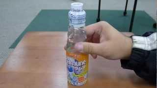 HOW TO: Open a bottle of Ramune.