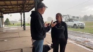 ROMINA y DANIEL VIVEN EN LA ESTACION DE FERROCARRIL. SOLO 10 FAMILIAS HABITAN LIN CALEL Tres Arroyos