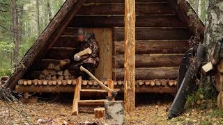 A COZY RAINY NIGHT IN MY LOG CABIN IN THE WILD FOREST. CAME INTO THE FOREST AND STAYED OVERNIGHT