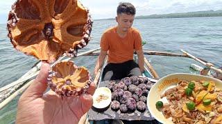 Underwater Tuyom binigwasay