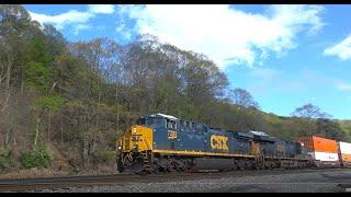 An intermodal @ the keystone crossing west.