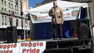 Charles Patterson speaks, 2015 NYC Veggie Pride Parade