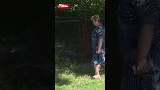 Персонал щоденно перевіряє двір задля безпеки дітей ️