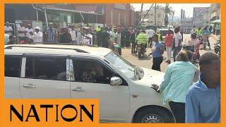 Protesters in Kisii barricade Hospital Road with rope at Capital Roundabout