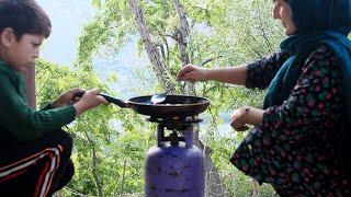 Everyday Village Life of Afghanistan | Cooking Eggs for Lunch | Outdoor Cooking