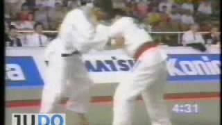 JUDO 1991 World Championships: Hirotaka Okada 岡田 弘隆 (JPN) - Joey Wanag (USA)