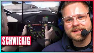 JayzTwoCents hat Probleme bei der Monitor Einrichtung für sein Sim Rig