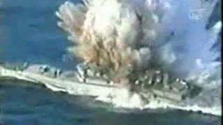 Destroyer Gets Destroyed By Submarine Torpedoes