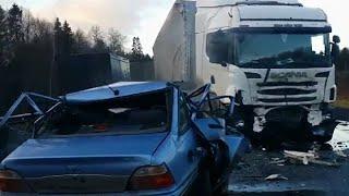 (VERY GRAPHIC) Fatal Deadly Car Crash Compilation