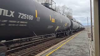 Norfolk Southern freight trains at Lewistown, PA (12/30/2024)