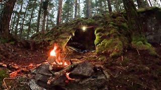 Building a Bushcraft Shelter for Winter Camping - Cooking Steak on Hot Rock