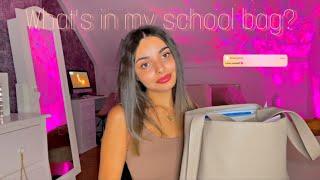 WHAT’S IN MY SCHOOL BAG! Back to school 